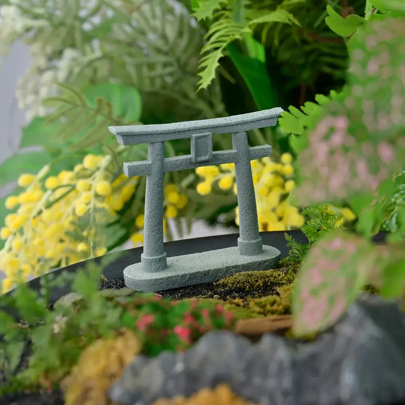 Torii Gate & Buddha Statue Set (2pcs)