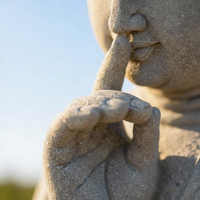 KaizenScrolls™ | “Silent Wisdom” Buddha Statue – Handcrafted Symbol of Inner Peace